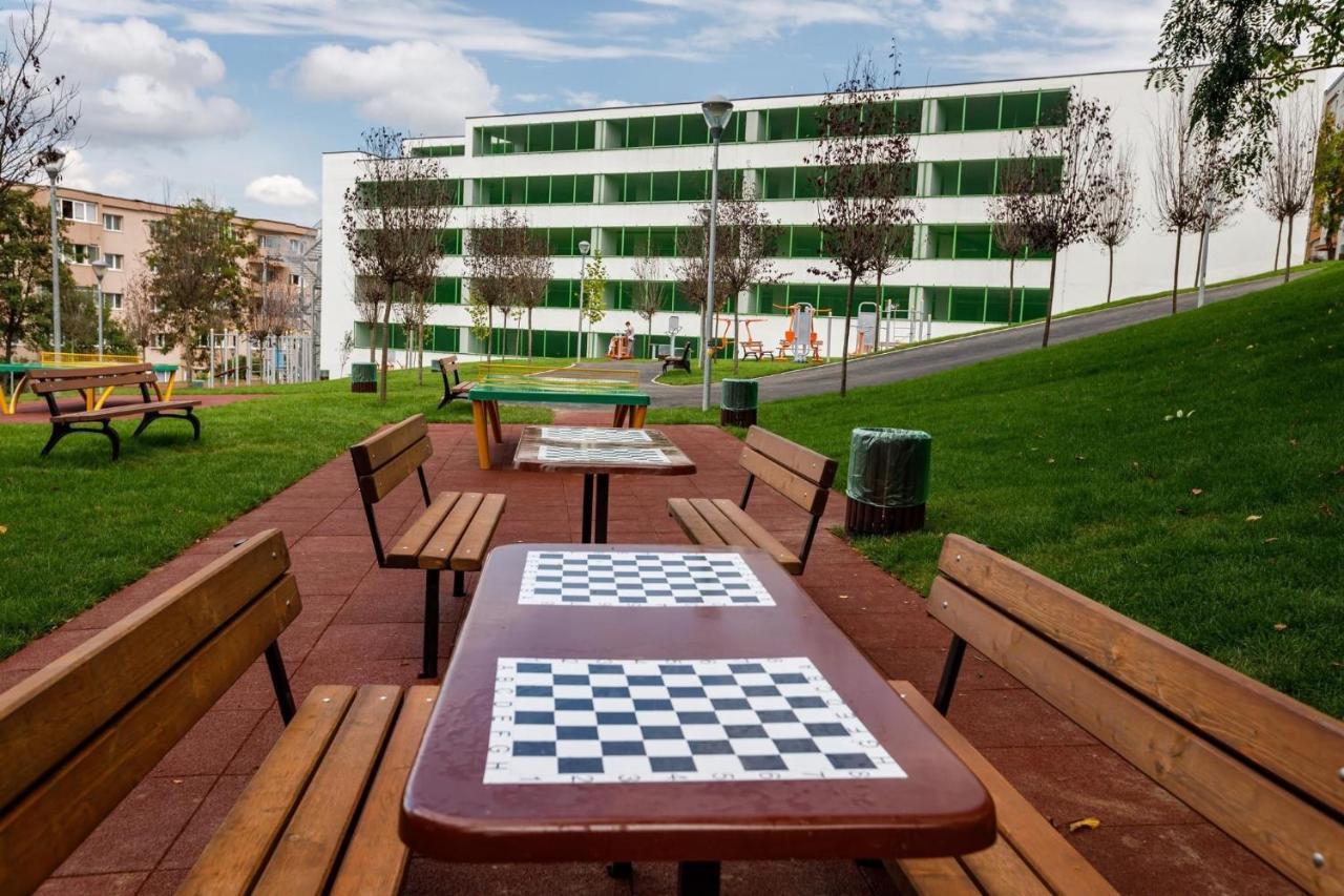 Igi Red Flat With Free Private Parking Apartment Cluj-Napoca Exterior photo